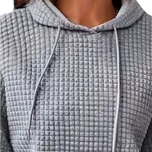 NWT Gray Quilted Hoodie - Picture 6 of 6